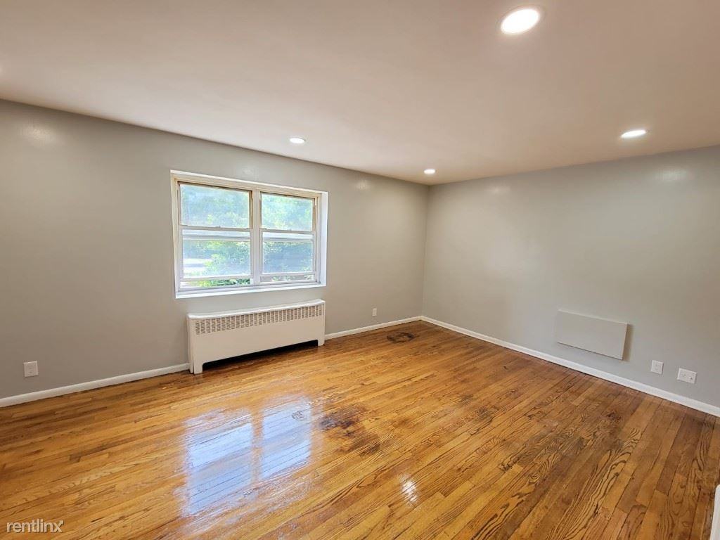 595 Elizabeth Ave - Photo 3 of 9