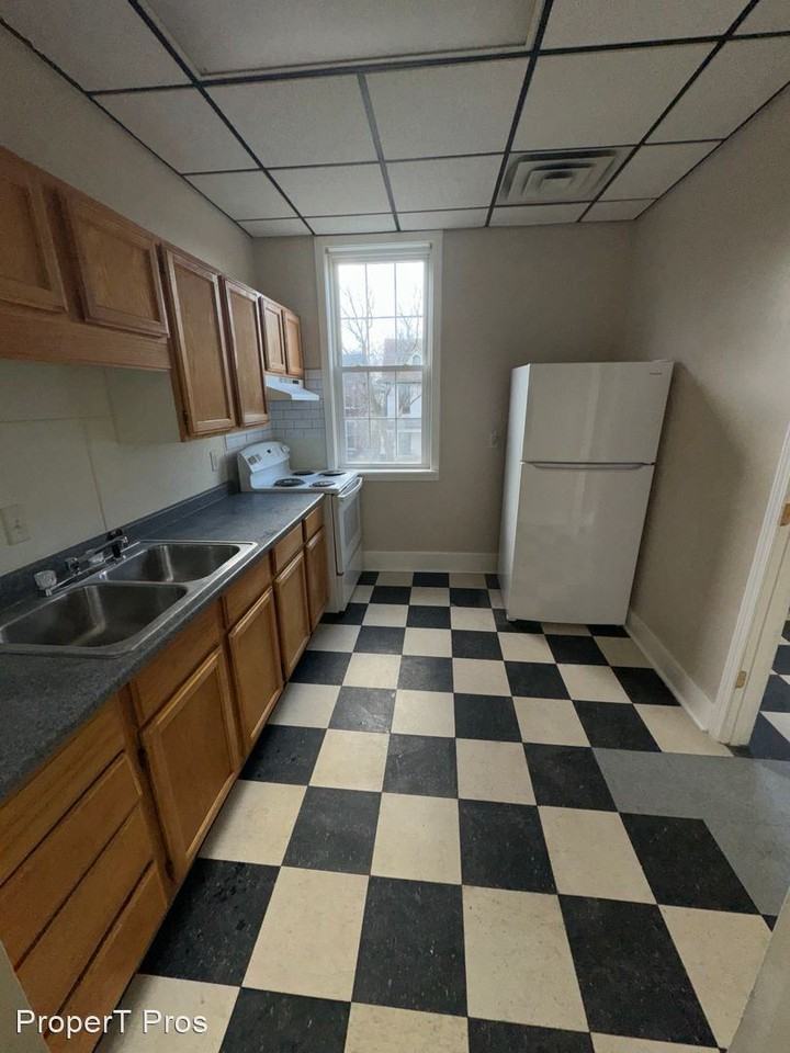 210 Washington Avenue - Photo 2 of 7