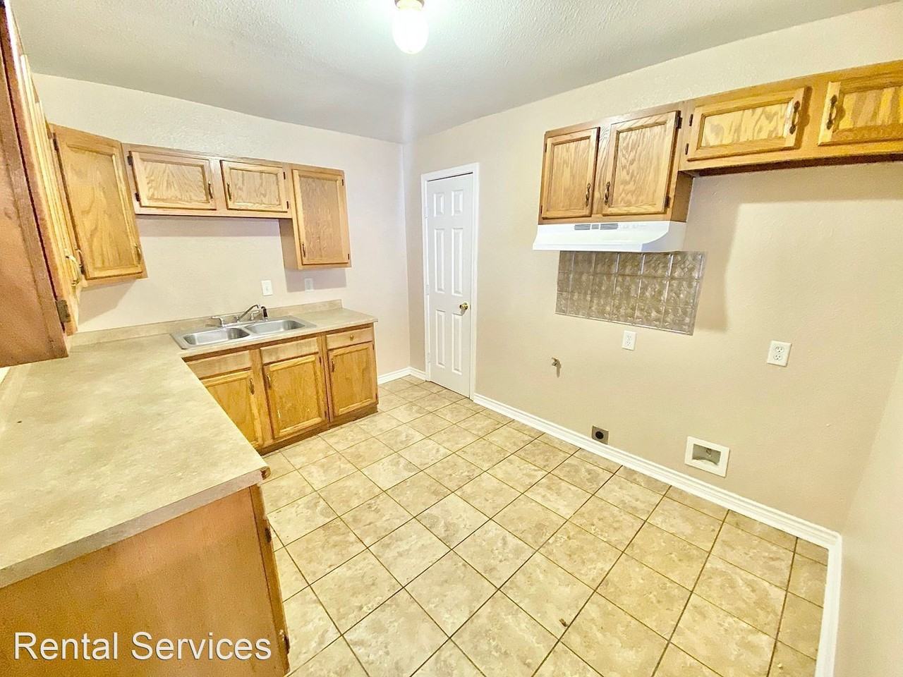 3820 W Lynwood Dr - Photo 3 of 9