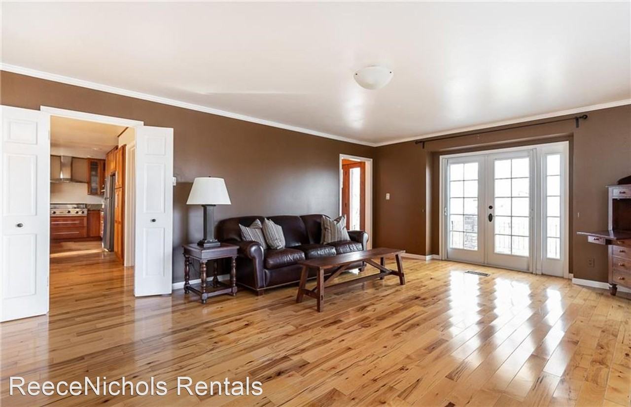 5219 Sunset Dr - Photo 3 of 31