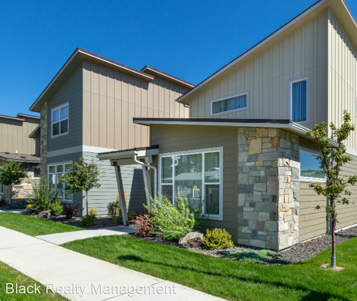 Morrill Dr & Dearborn Ln Apartments in Lincoln Heights, Spokane, WA