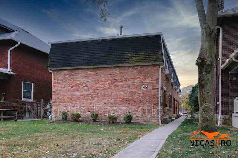 215 E Lane Ave - Photo 5 of 50