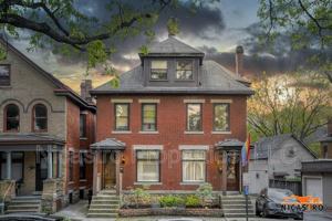 featured image of 245 Collins Ave