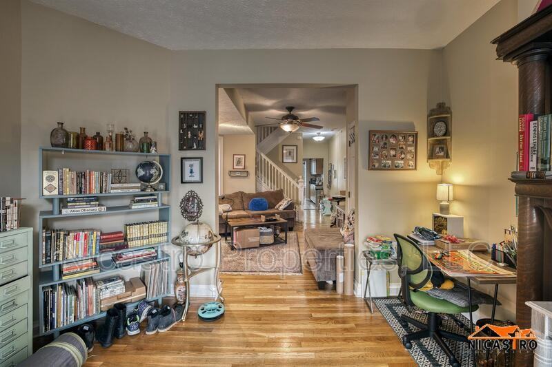 245 Collins Ave - Photo 7 of 50