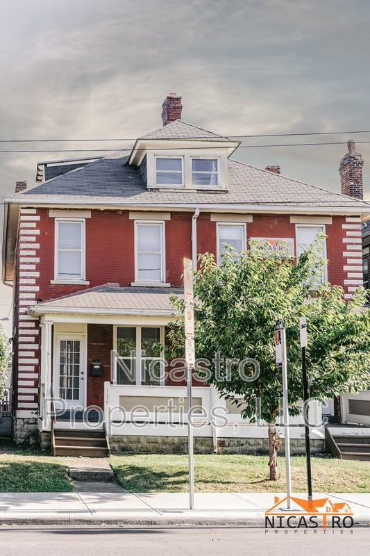 138 E 11th Ave - Photo 4 of 50