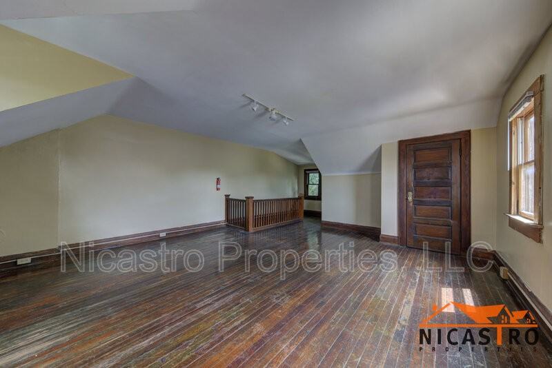 1638 Indianola Ave - Photo 7 of 50