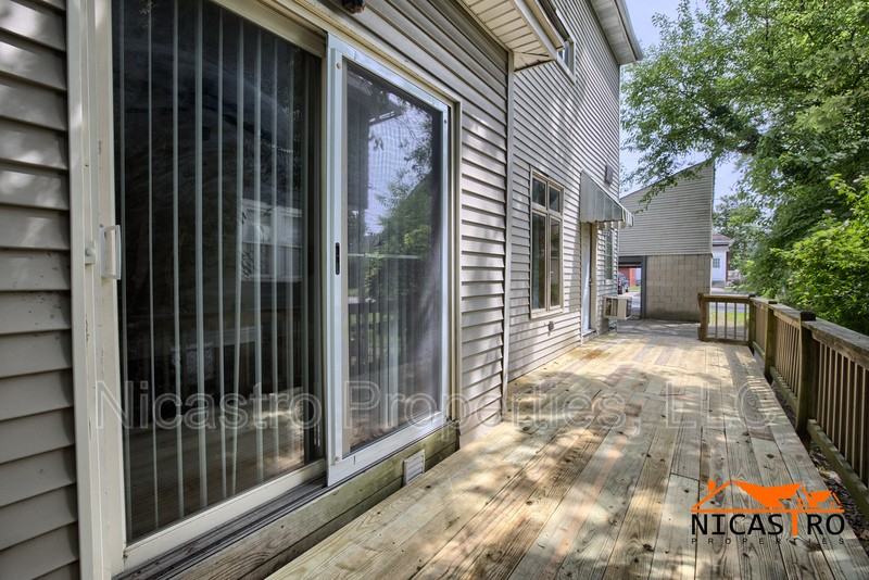 2254 Indianola Ave - Photo 3 of 39