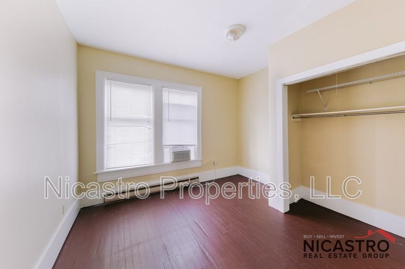 252 E Lane Ave - Photo 3 of 40