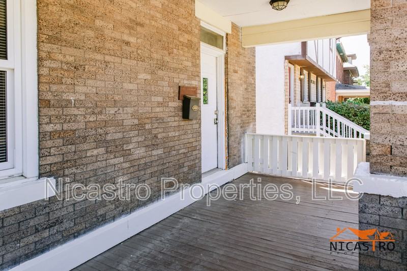 363 E 12th Ave - Photo 6 of 50
