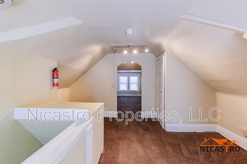 363 E 12th Ave - Photo 7 of 50