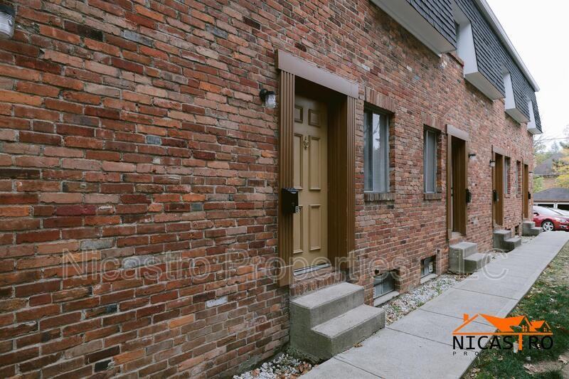 215 E Lane Ave - Photo 3 of 50