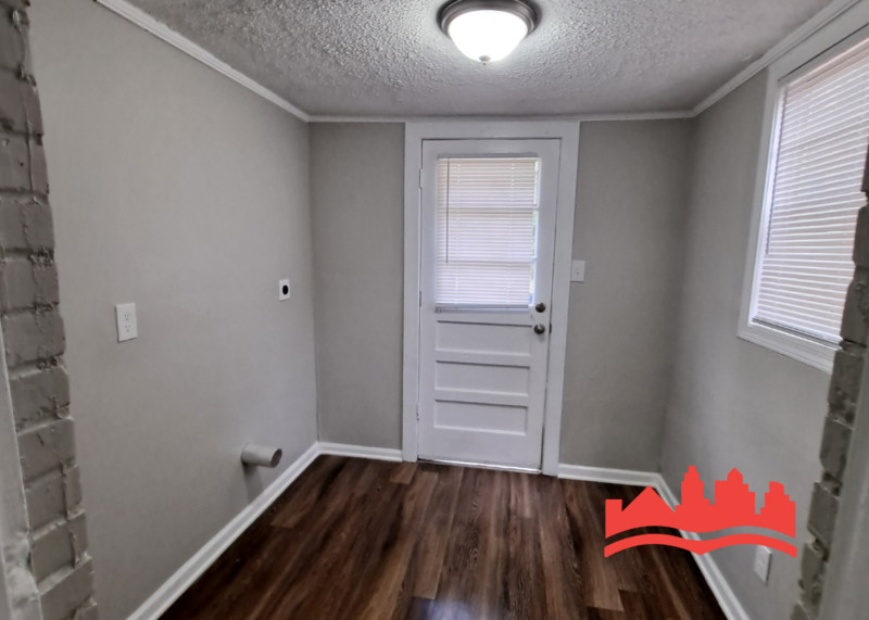 2792 Jolson Ave - Photo 2 of 13