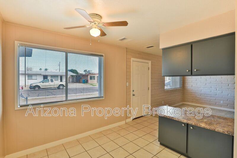 2237 West Cortez Street - Photo 7 of 24