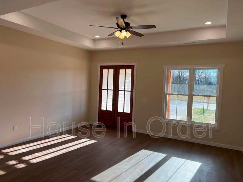 72 Grace Estates Dr - Photo 3 of 14