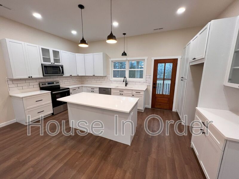 72 Grace Estates Dr - Photo 5 of 14
