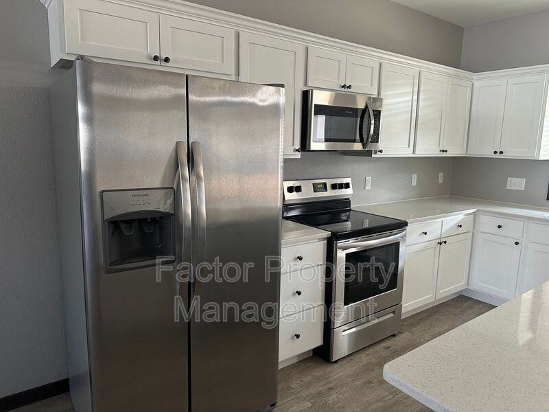 304 Prairie Rose Trl - Photo 6 of 24