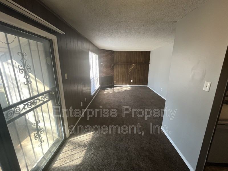 2827 Sonora Dr #2 - Photo 7 of 16