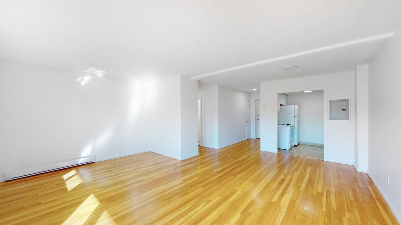525 Highland Ave #27 - Photo 2 of 15