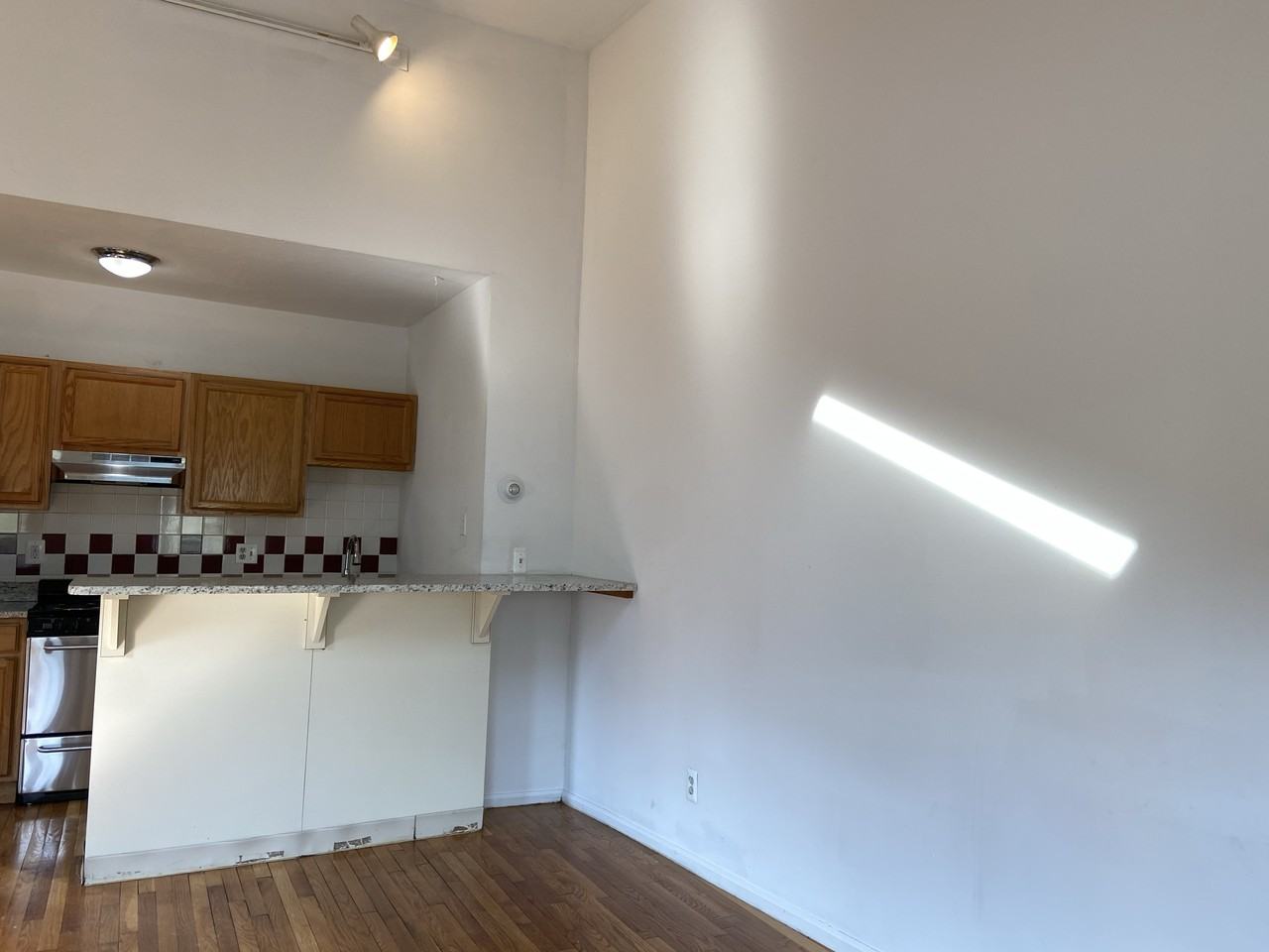 11 Shepard St - Photo 4 of 24