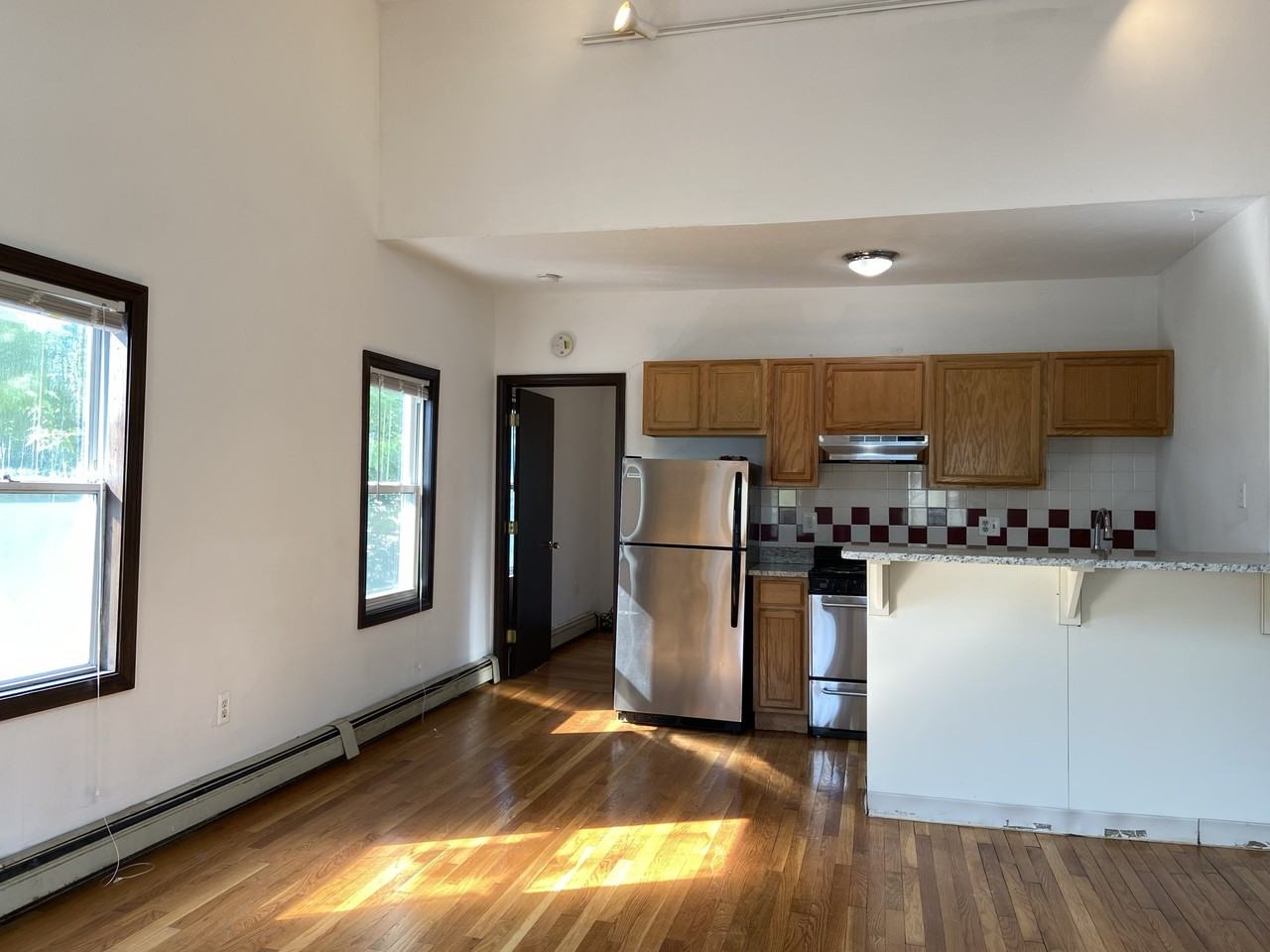 11 Shepard St - Photo 5 of 24