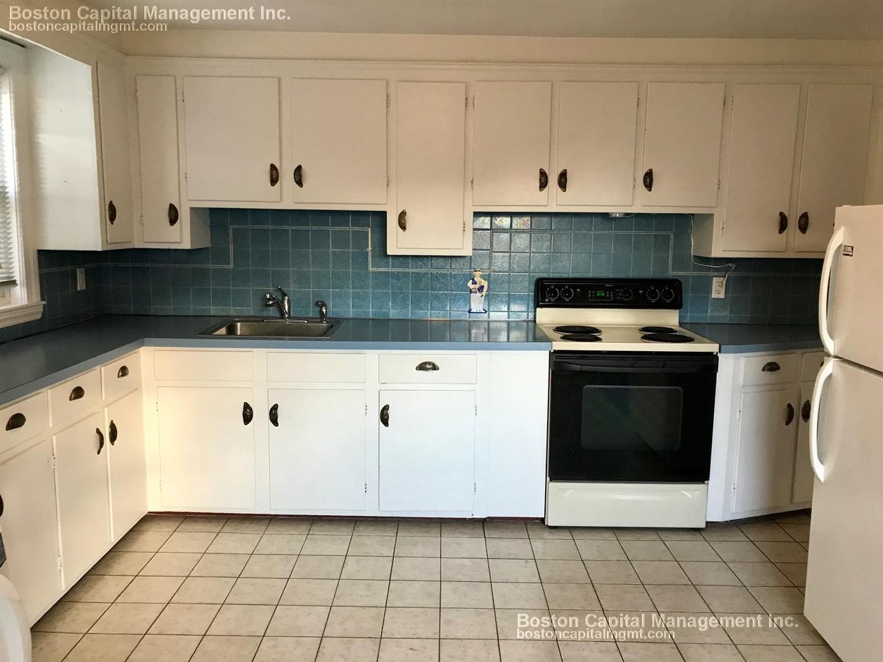 181 Winthrop Shore Dr #2 - Photo 4 of 22