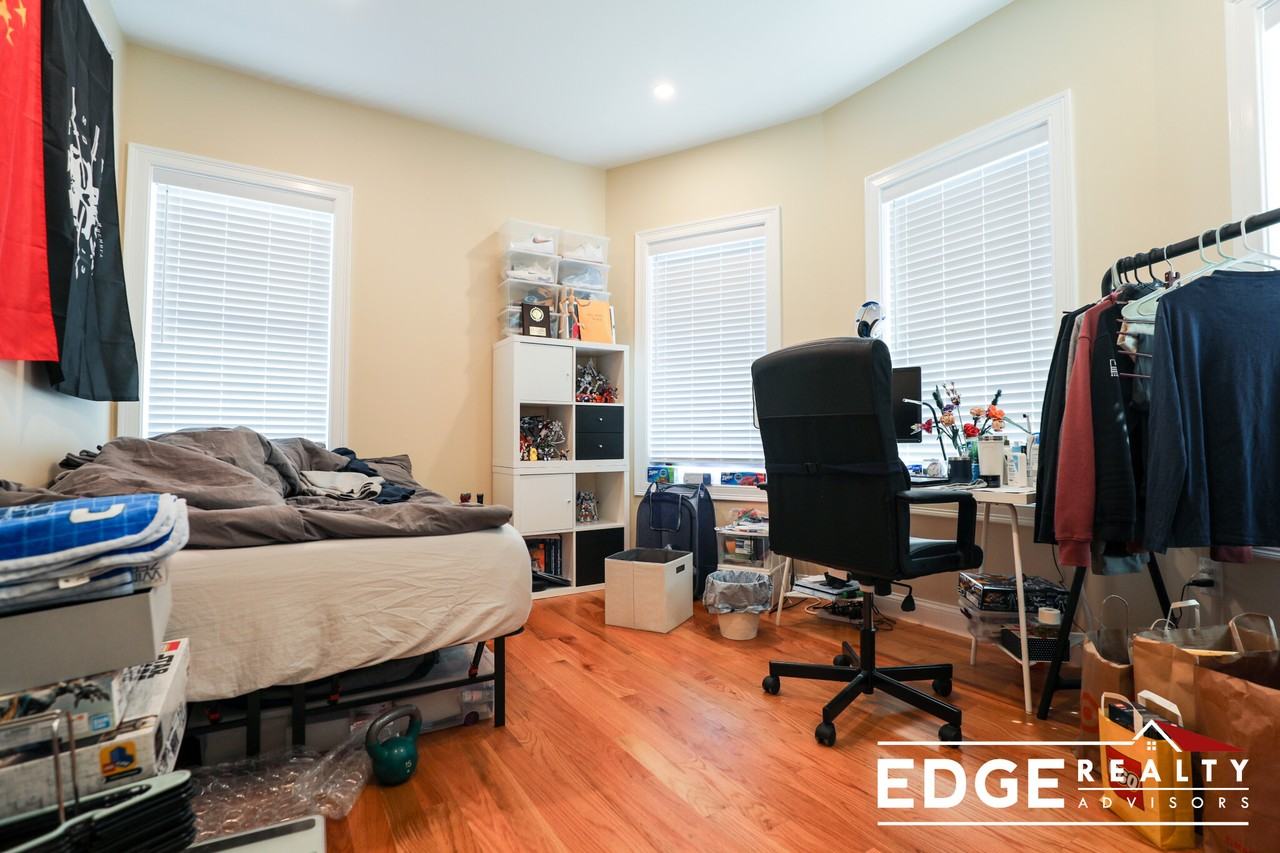 35 Winship St #2 - Photo 6 of 17