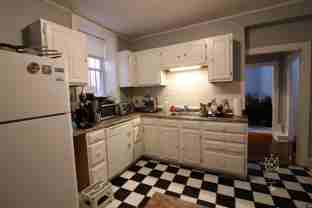 136 Pleasant St #B - Photo 1 of 1