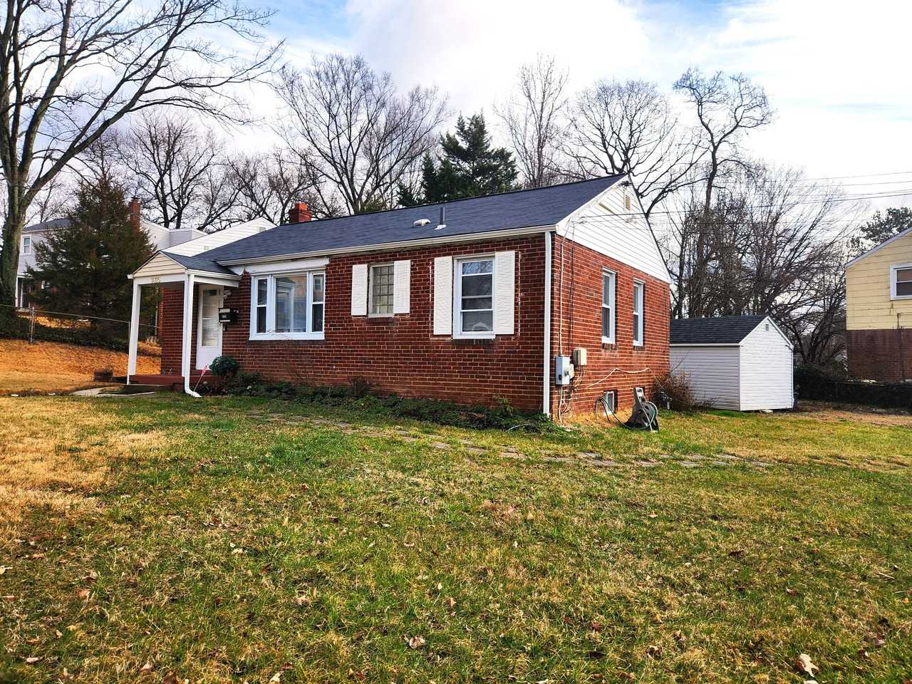 9725 Narragansett Pkwy - Photo 2 of 27