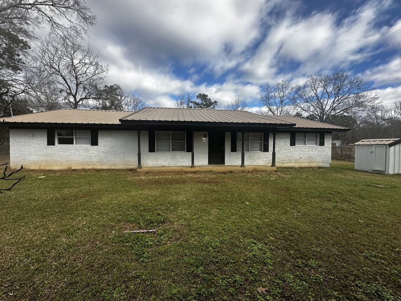 165 Loving Dr - Photo 2 of 18