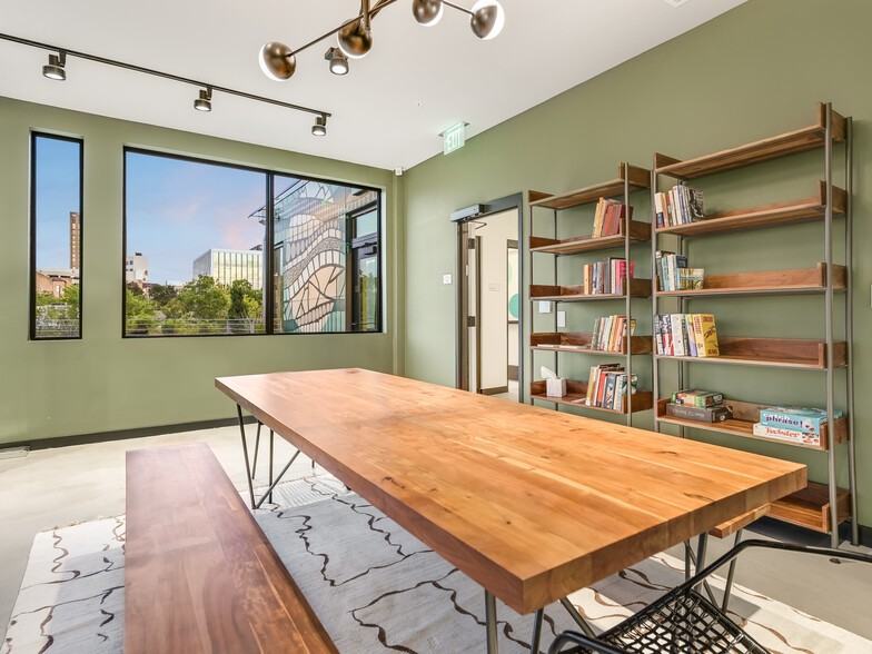 Furnished Rooms at Common Capitol - Photo 4 of 38