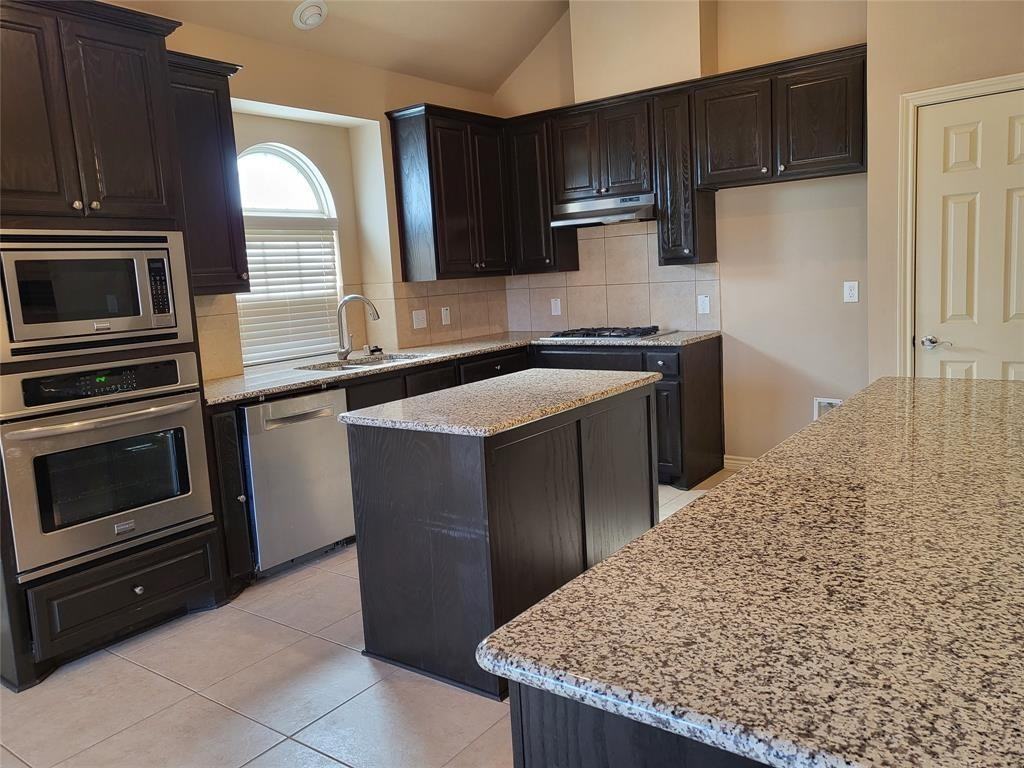 333 Cave River Dr - Photo 2 of 26