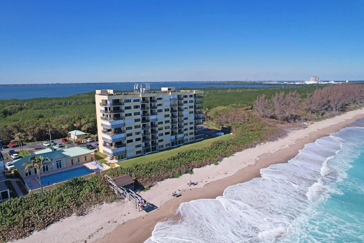 7370 S Ocean Dr 111, Hutchinson Island South, FL 34957 2 Bedroom Condo