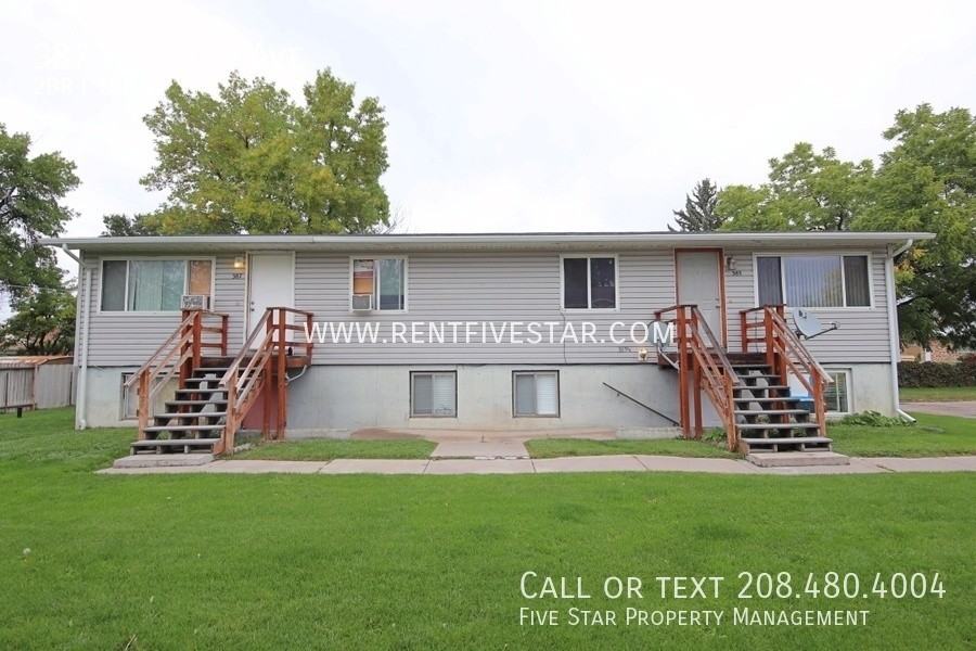 387 Packard Ave - Photo 2 of 10
