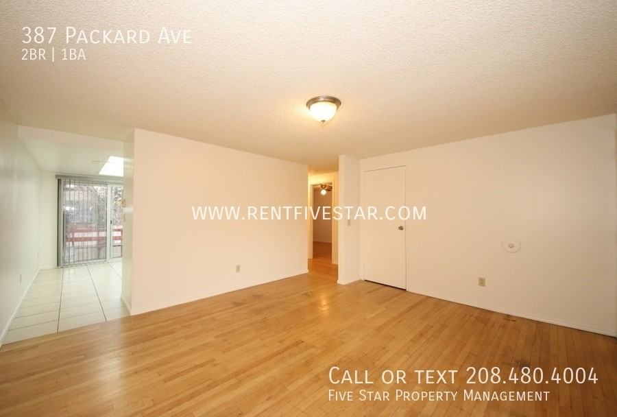387 Packard Ave - Photo 3 of 10