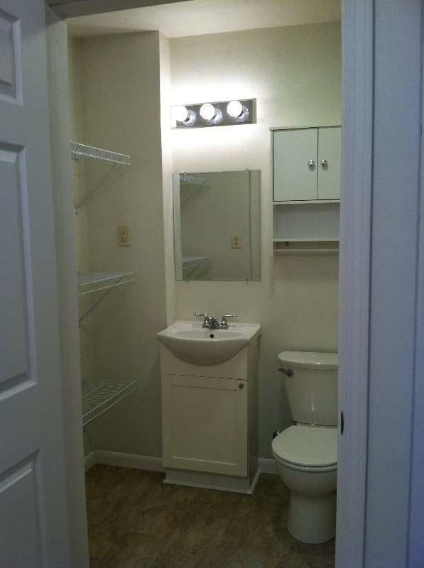 203 Armand St - Photo 2 of 3