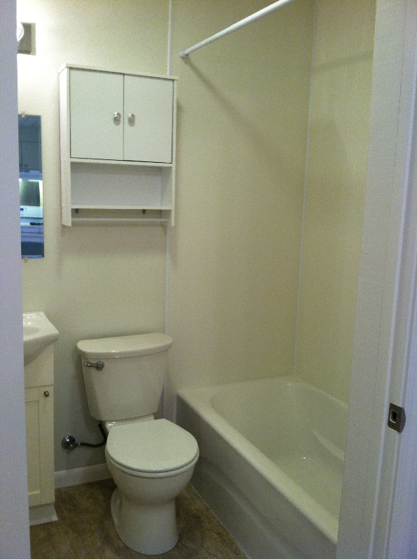 203 Armand St - Photo 3 of 3