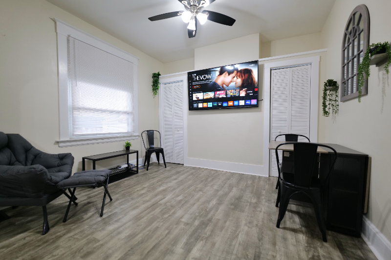 219 Taylor Ave - Photo 6 of 24