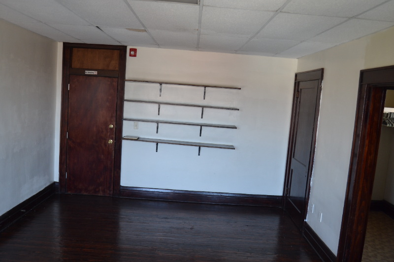 160 Fayette St #D - Photo 4 of 16