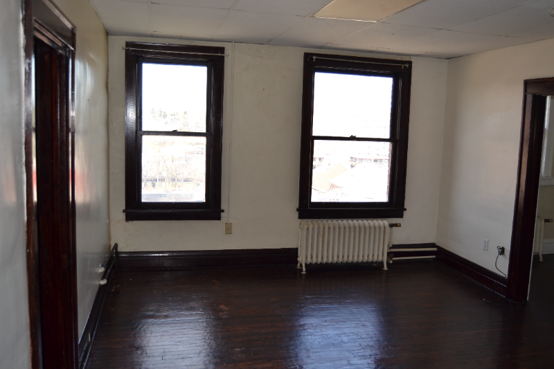 160 Fayette St #D - Photo 5 of 16