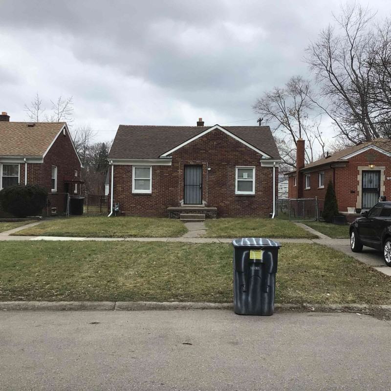 19201 Sunset St - Photo 2 of 26