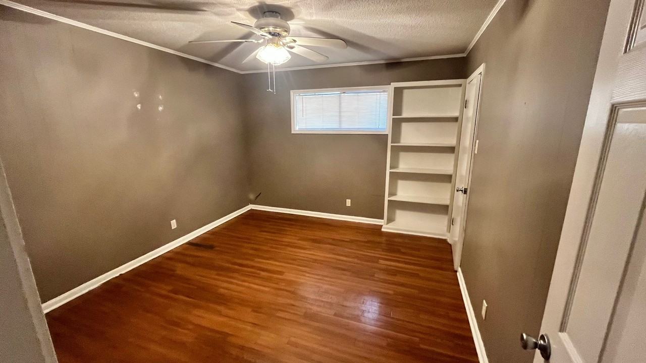 144 Lee St #1 - Photo 5 of 14