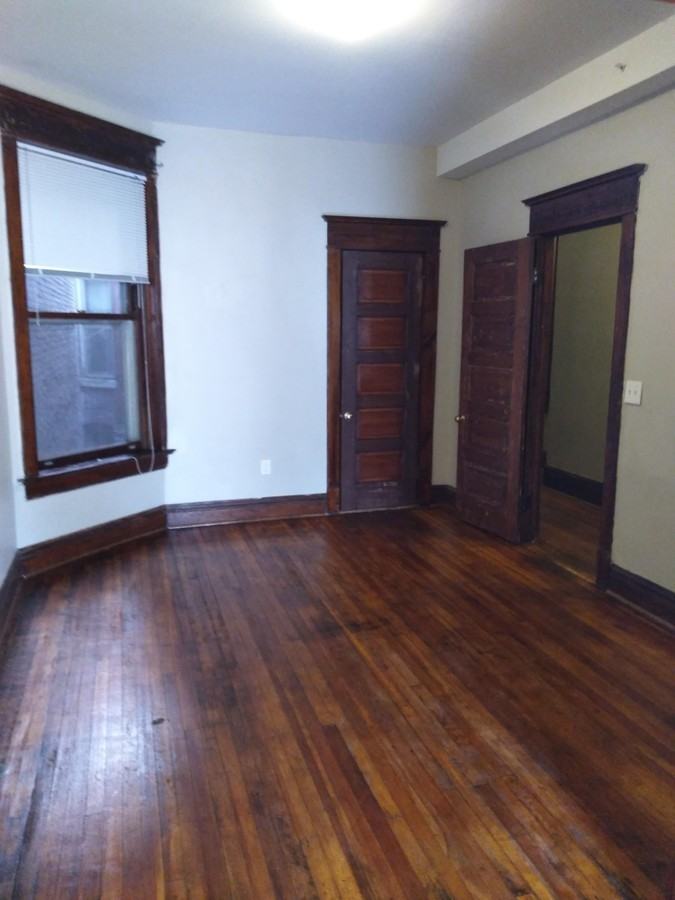 606 W 3rd St #5C - Photo 4 of 7