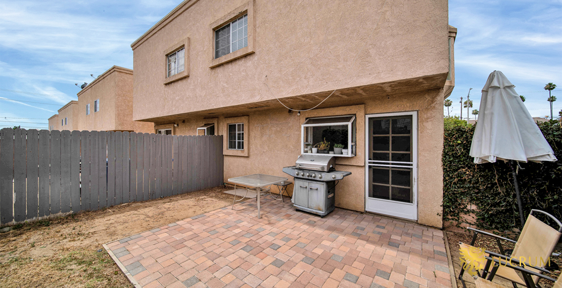 Chatsworth Apartments - Photo 2 of 5