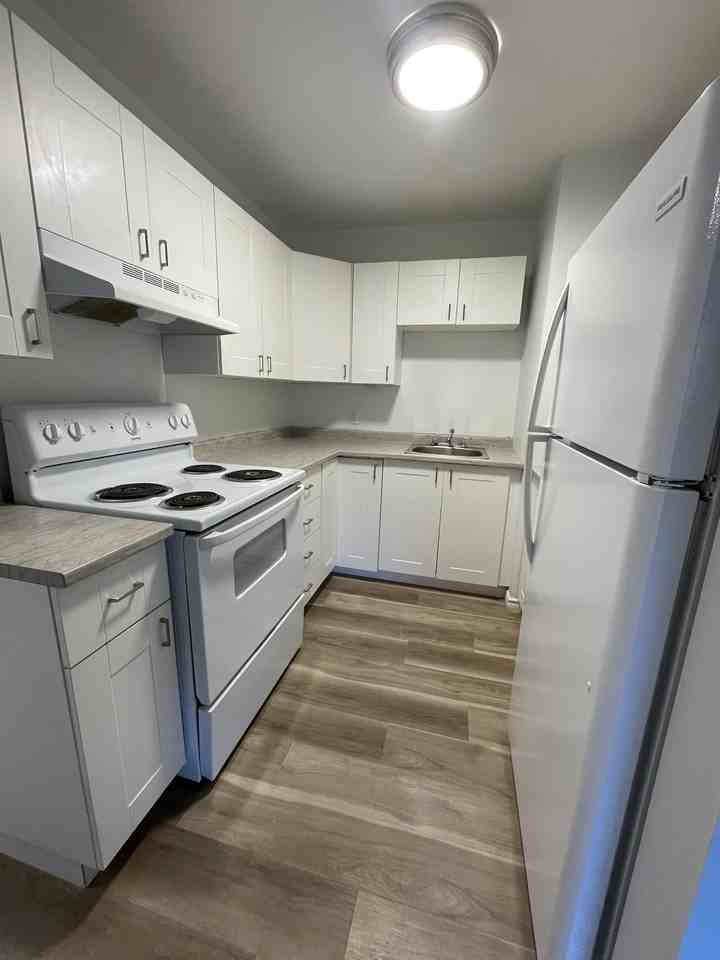 45-405 Coldbrook Crescent - Photo 2 of 50