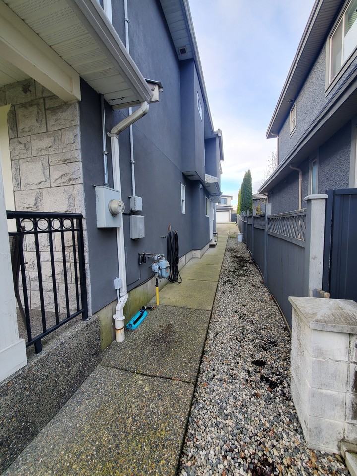 8175 11th Avenue - Photo 2 of 10