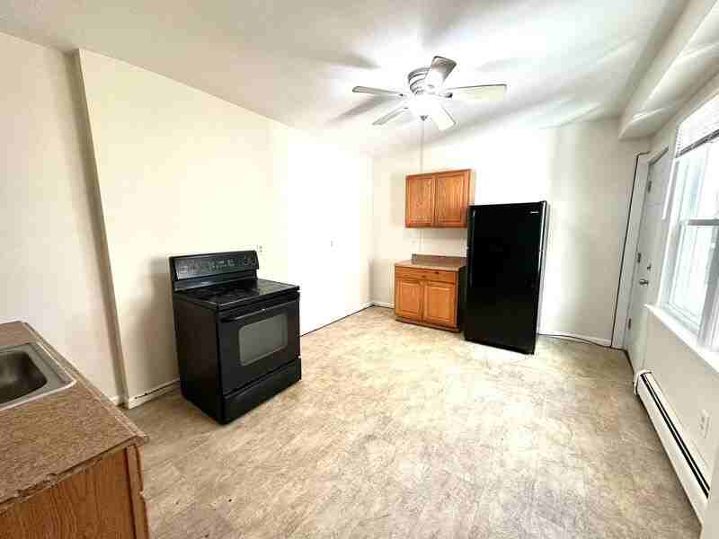 93 Florence St #2L - Photo 3 of 7