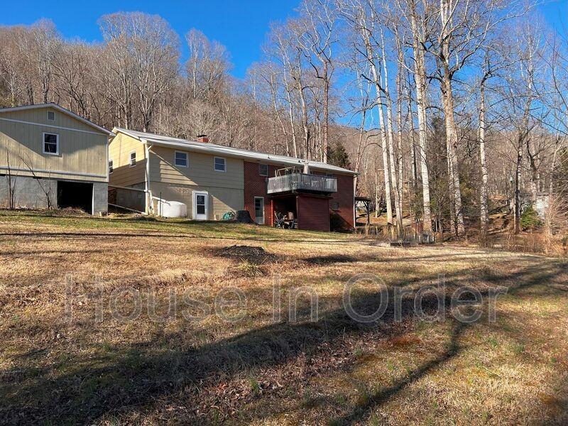 230 Westwood Ave - Photo 2 of 35