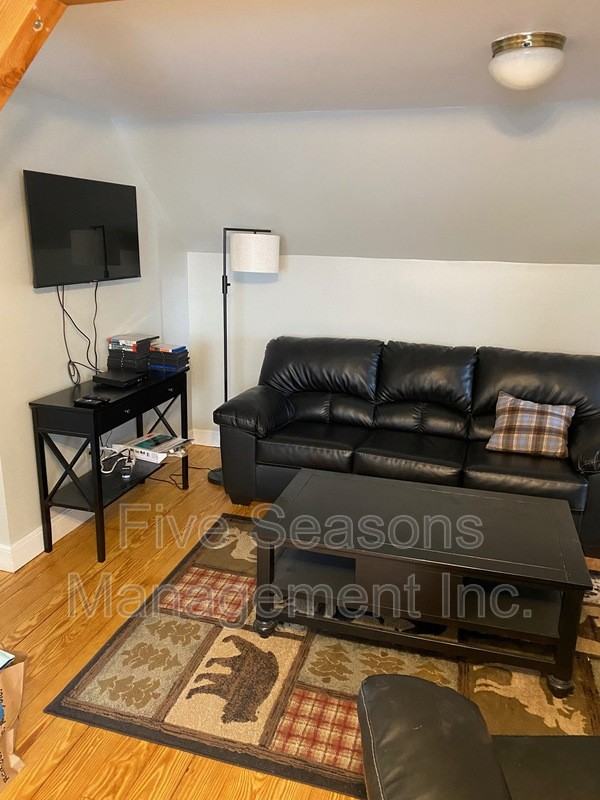 236 N Champlain St - Photo 4 of 13