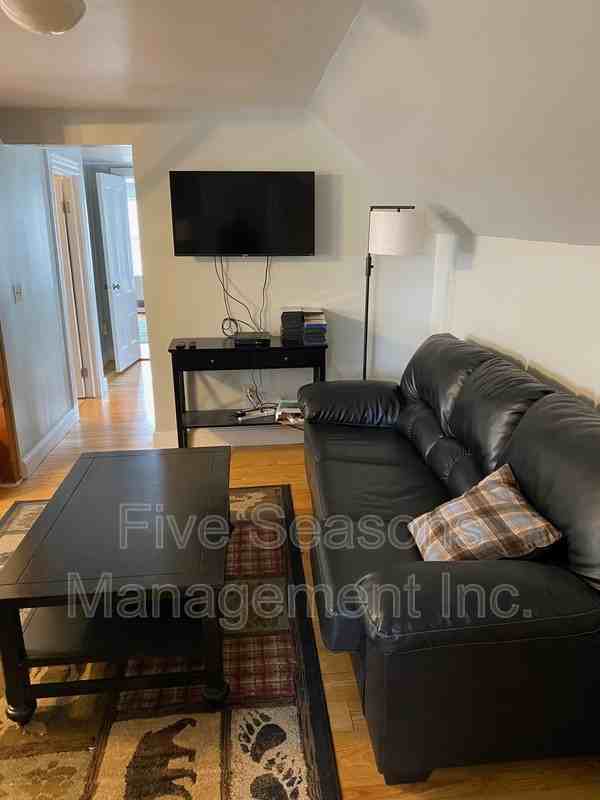 236 N Champlain St - Photo 7 of 13