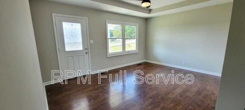 5137 Old Rome Pike - Photo 2 of 11